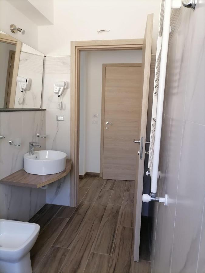 לינה וארוחת בוקר טאורמינה I Tre Cuori מראה חיצוני תמונה